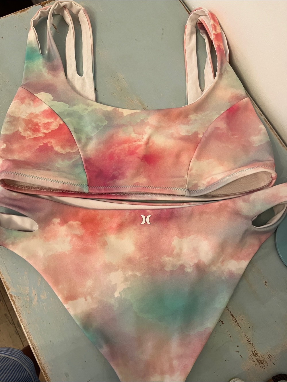 Hurley Medium Watercolour Cloud Wash Pastel Bikini Set - Picture 10 of 15